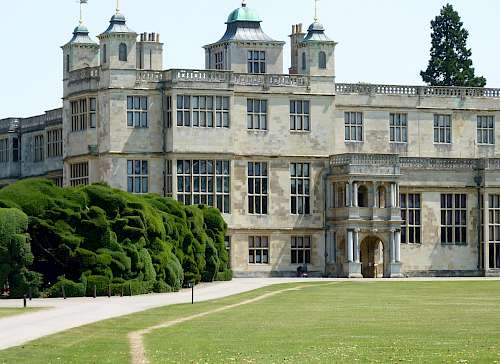 Audley End House, assisting in the full research of selected interiors. Employer: English Heritage